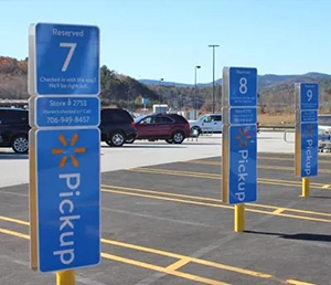 Curbside Pickup Signs