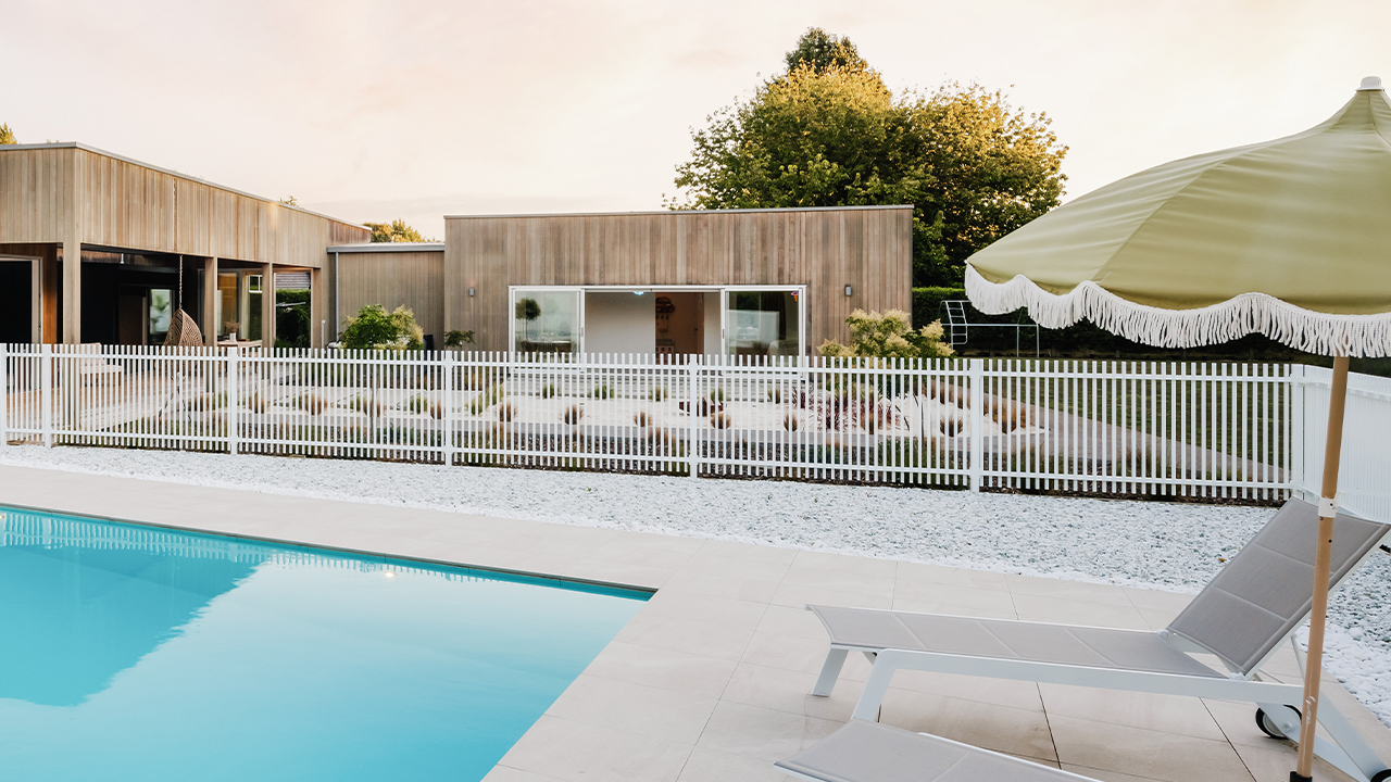 Aluminium Batten Pool