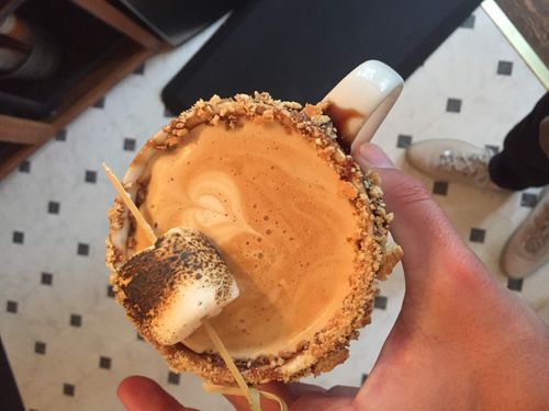 We have a unique philosophy about the coffee industry. Doppio KC is uniquely positioned to deliver craft espresso and coffee to small gatherings.