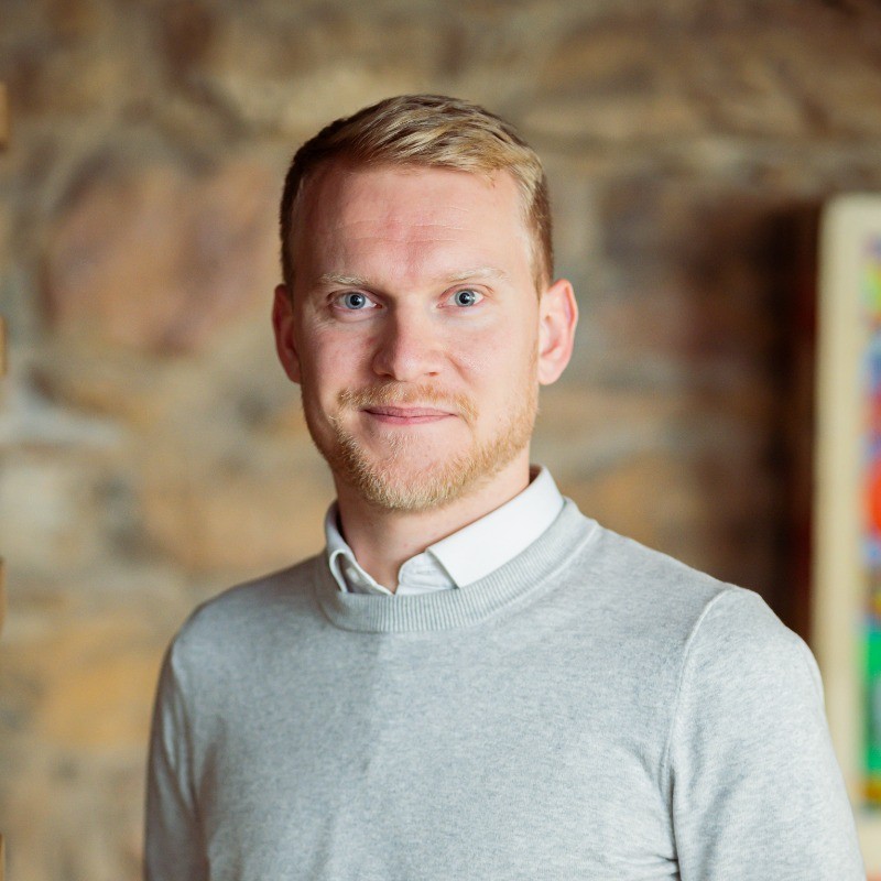 Vincent StivalAssociate Director @ Appy Makers