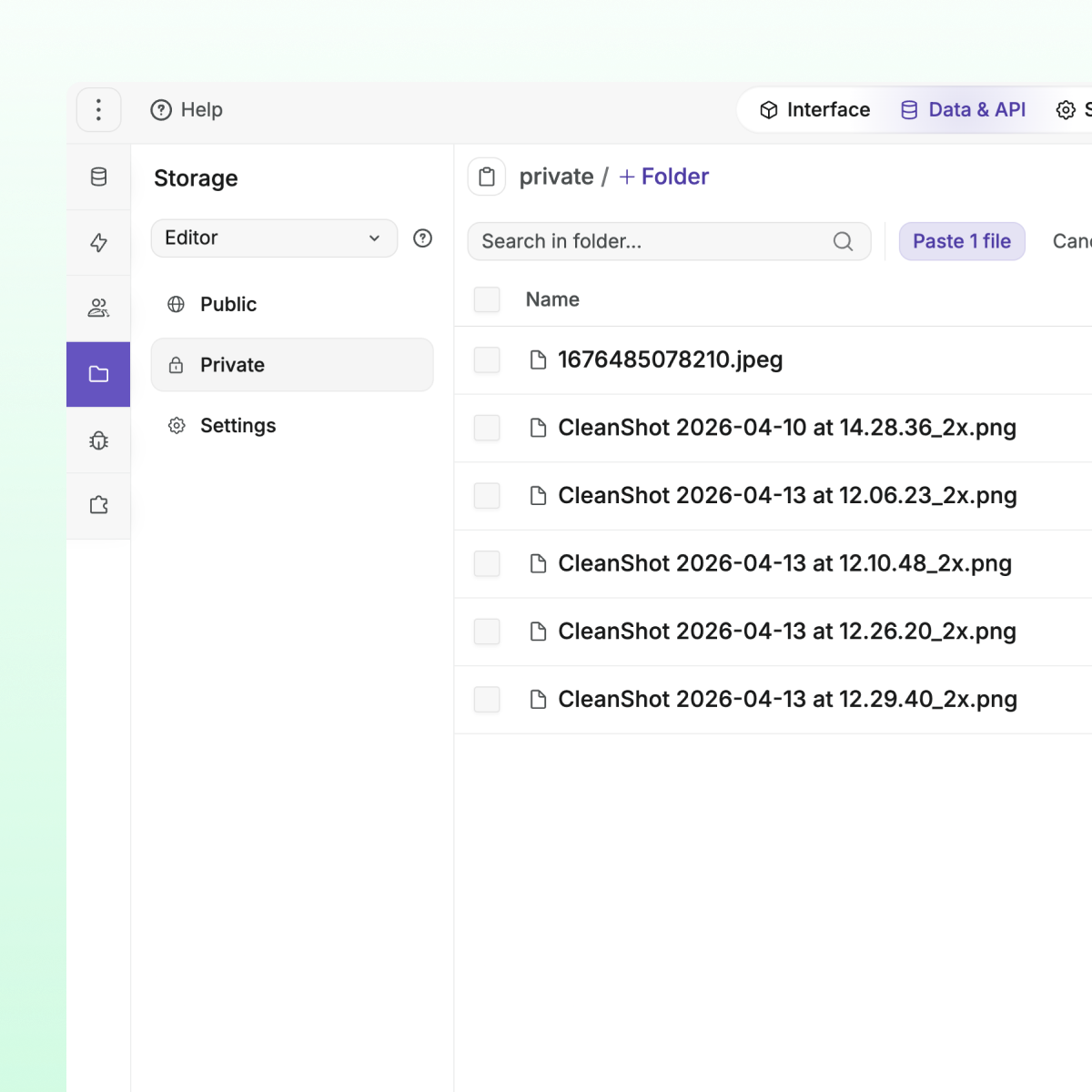 Finance dashboard built with no-code web app builder WeWeb