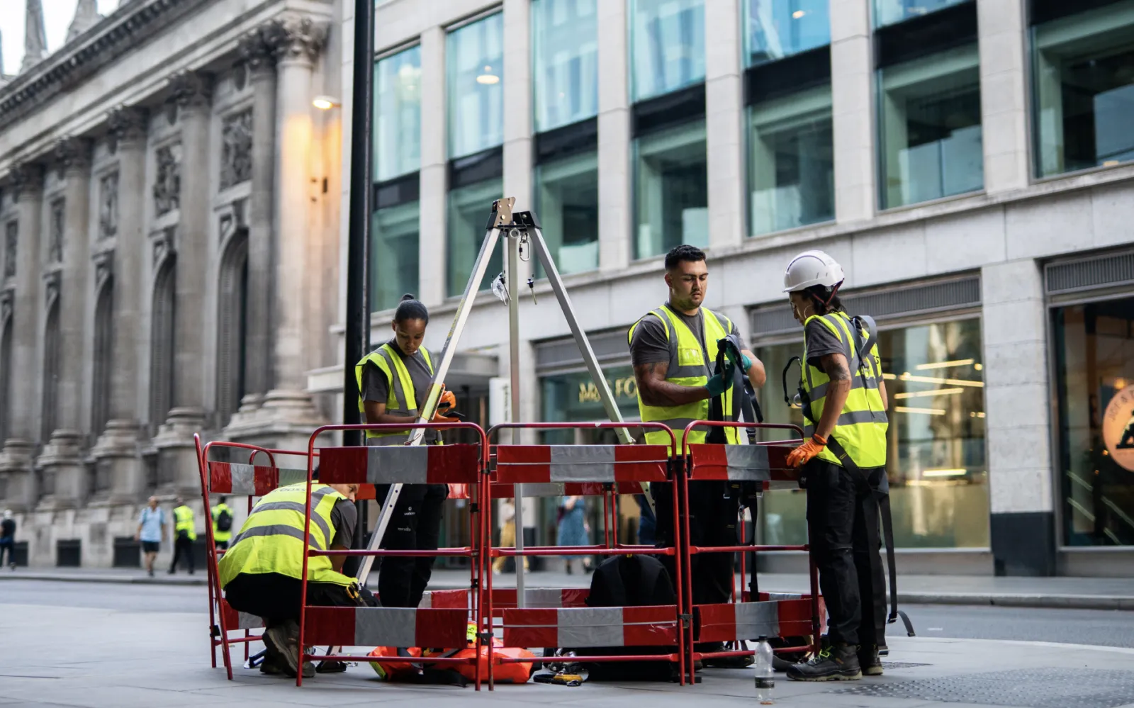 Business broadband vs leased line