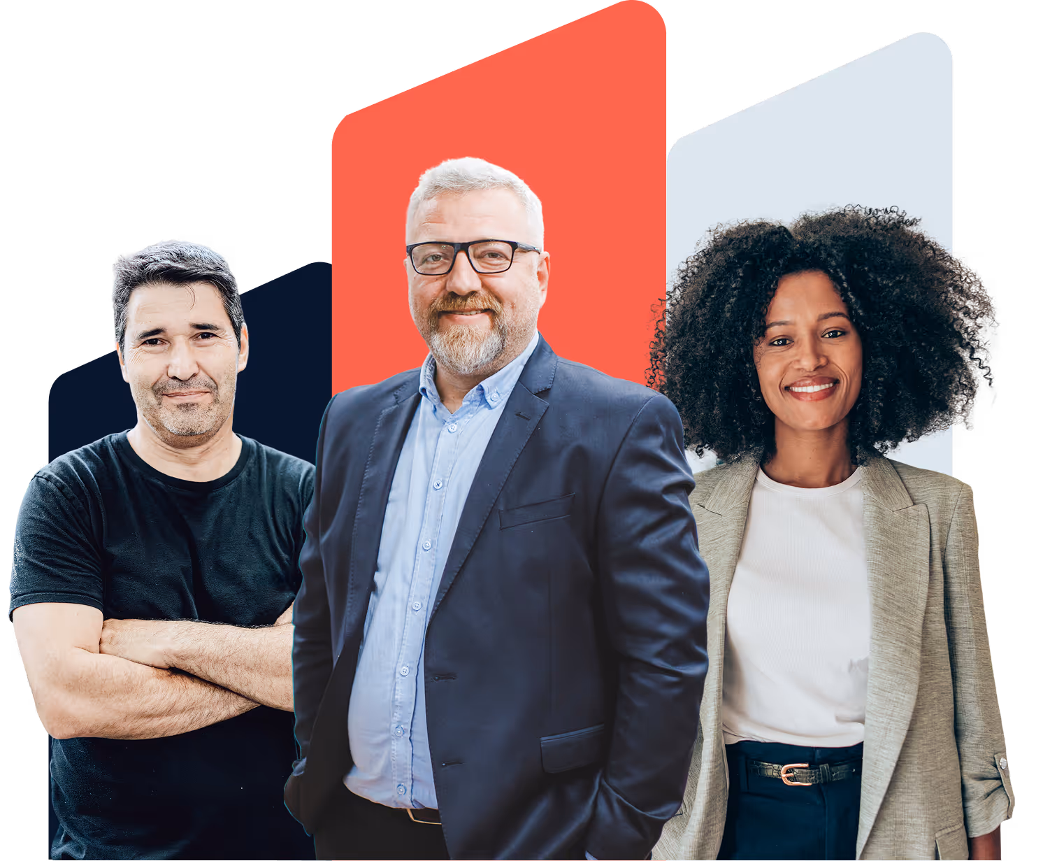 2 Männer und 1 Frau in die Kamera lächelnd