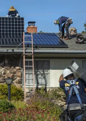 california-is-scrambling-to-avoid-blackouts-your-refrigerator-could-help