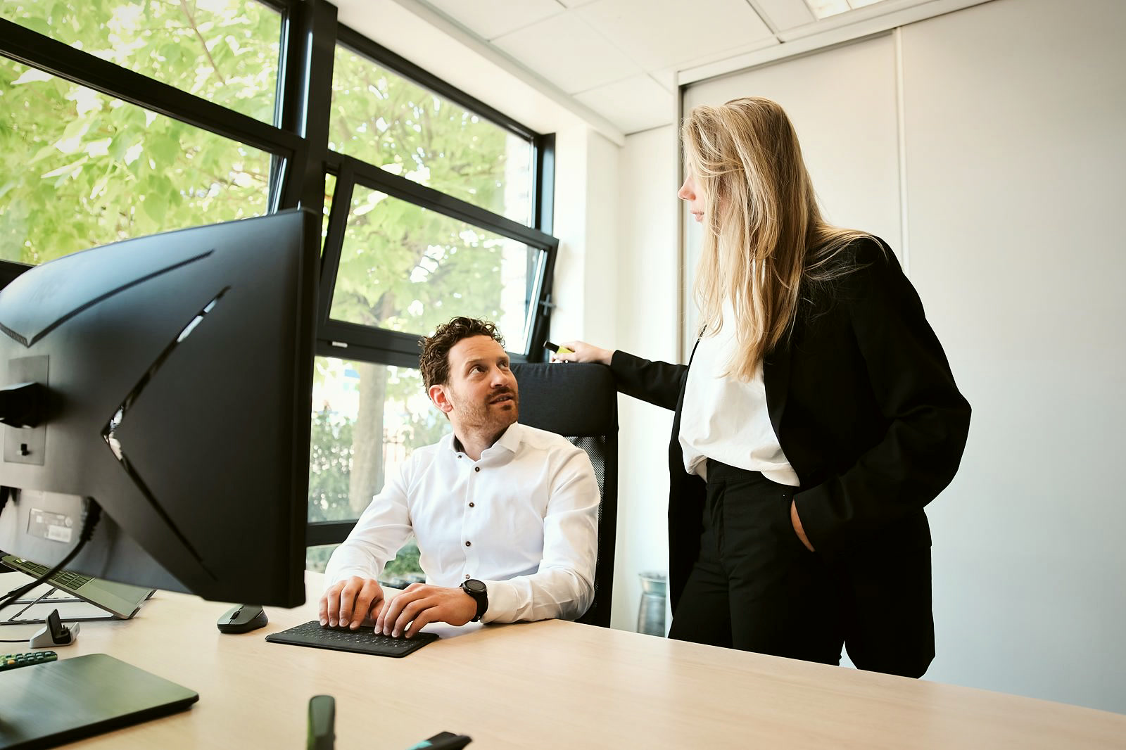 Hanze Supply colleagues at the office