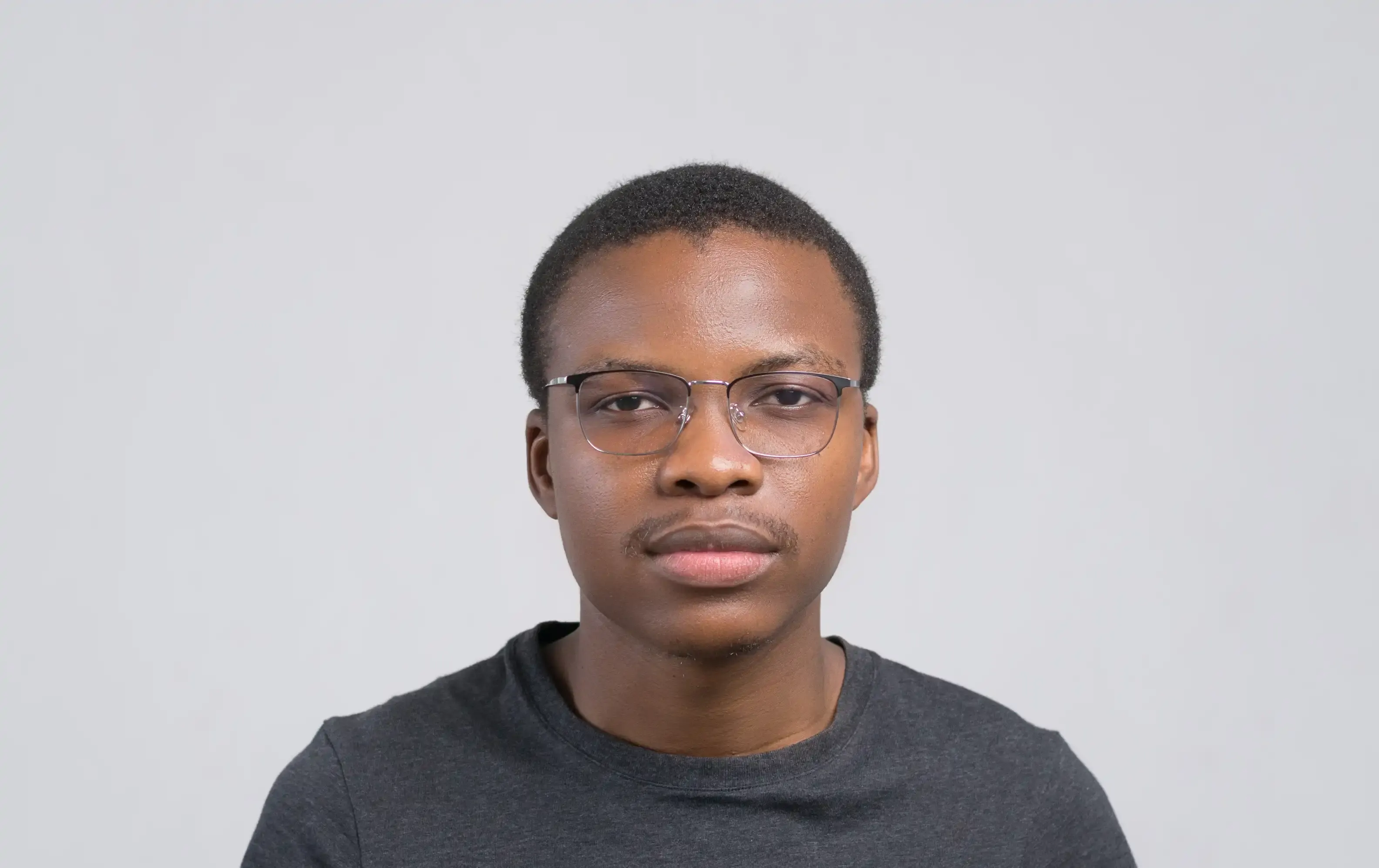 potrait photo of designer and developer Roosevelt Nthenda