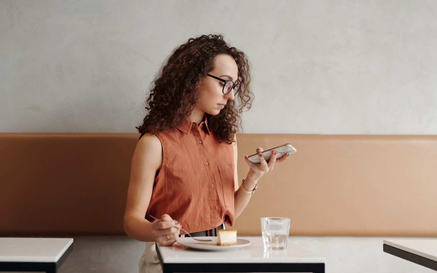 Measuring customer satisfaction.