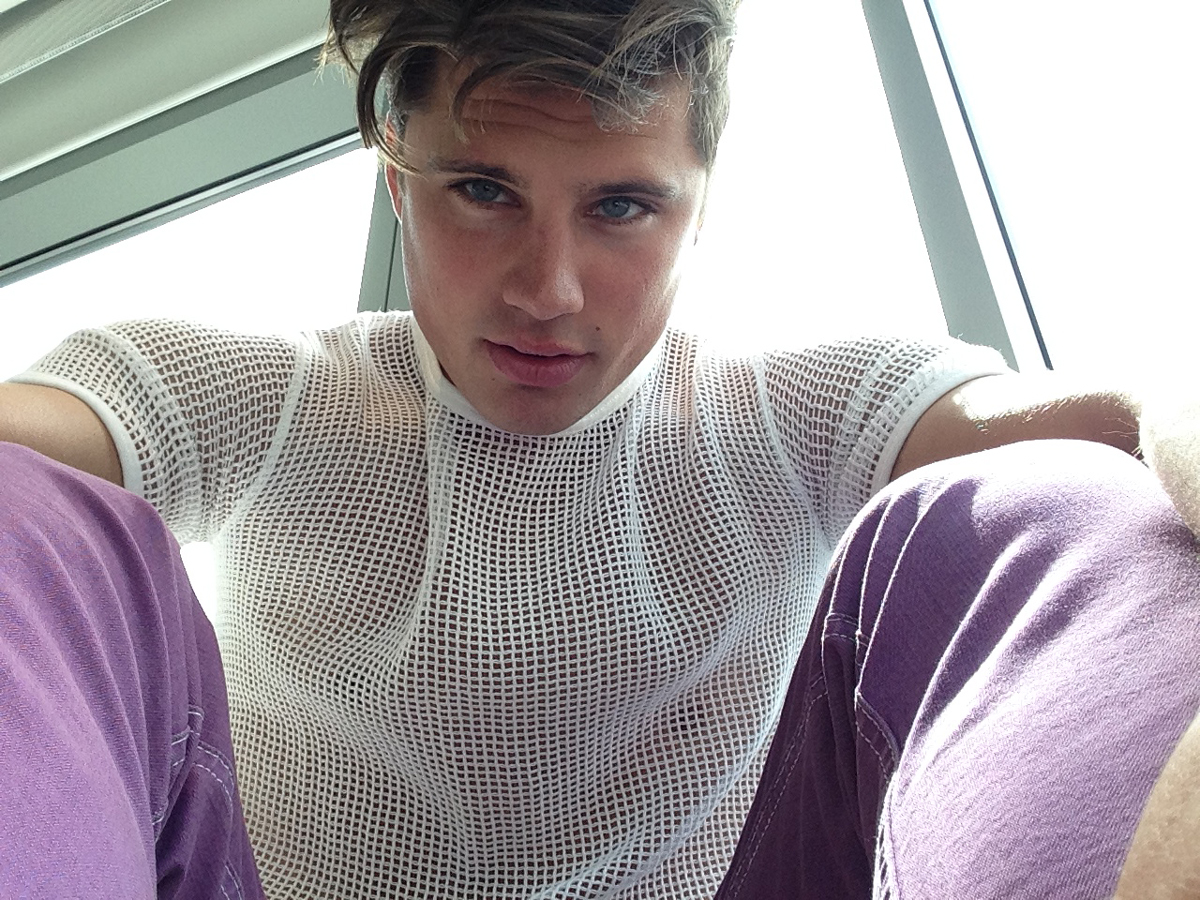 Page-10-Veit-Couturier.jpg