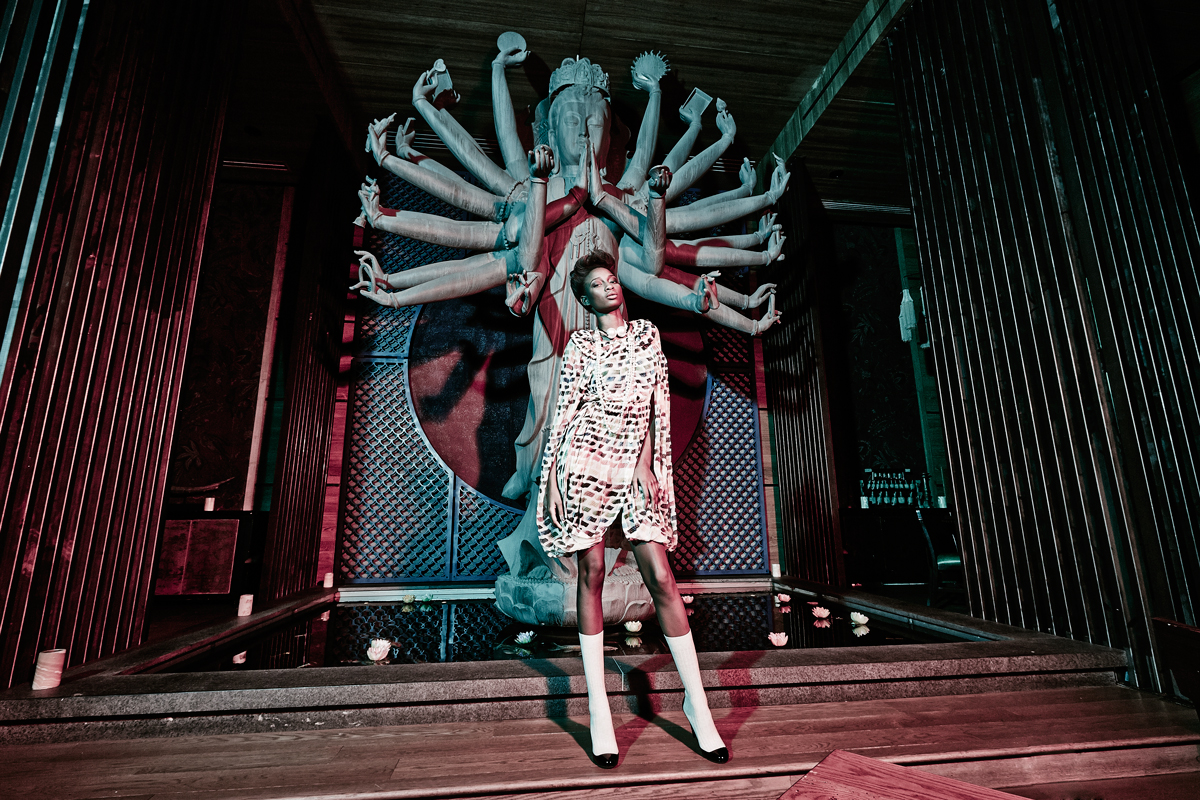 Flaunt-20131002-2FIX.jpg