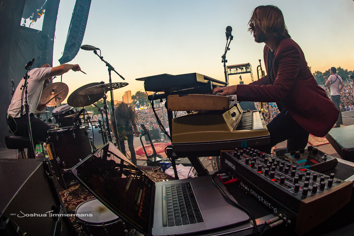 Photo by Joshua Timmermans