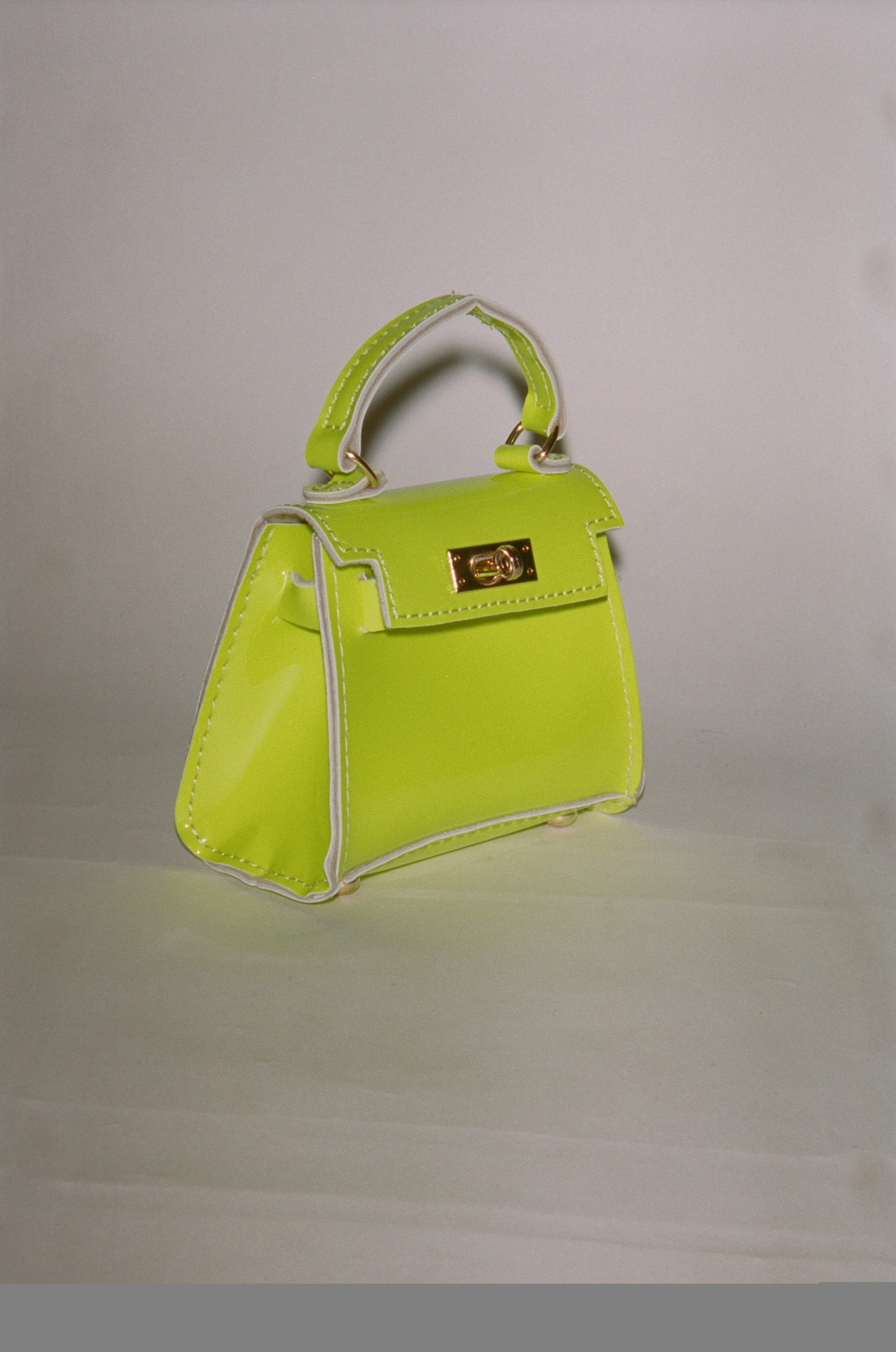 Photos by @purienne bag @nastygal x @basicspace