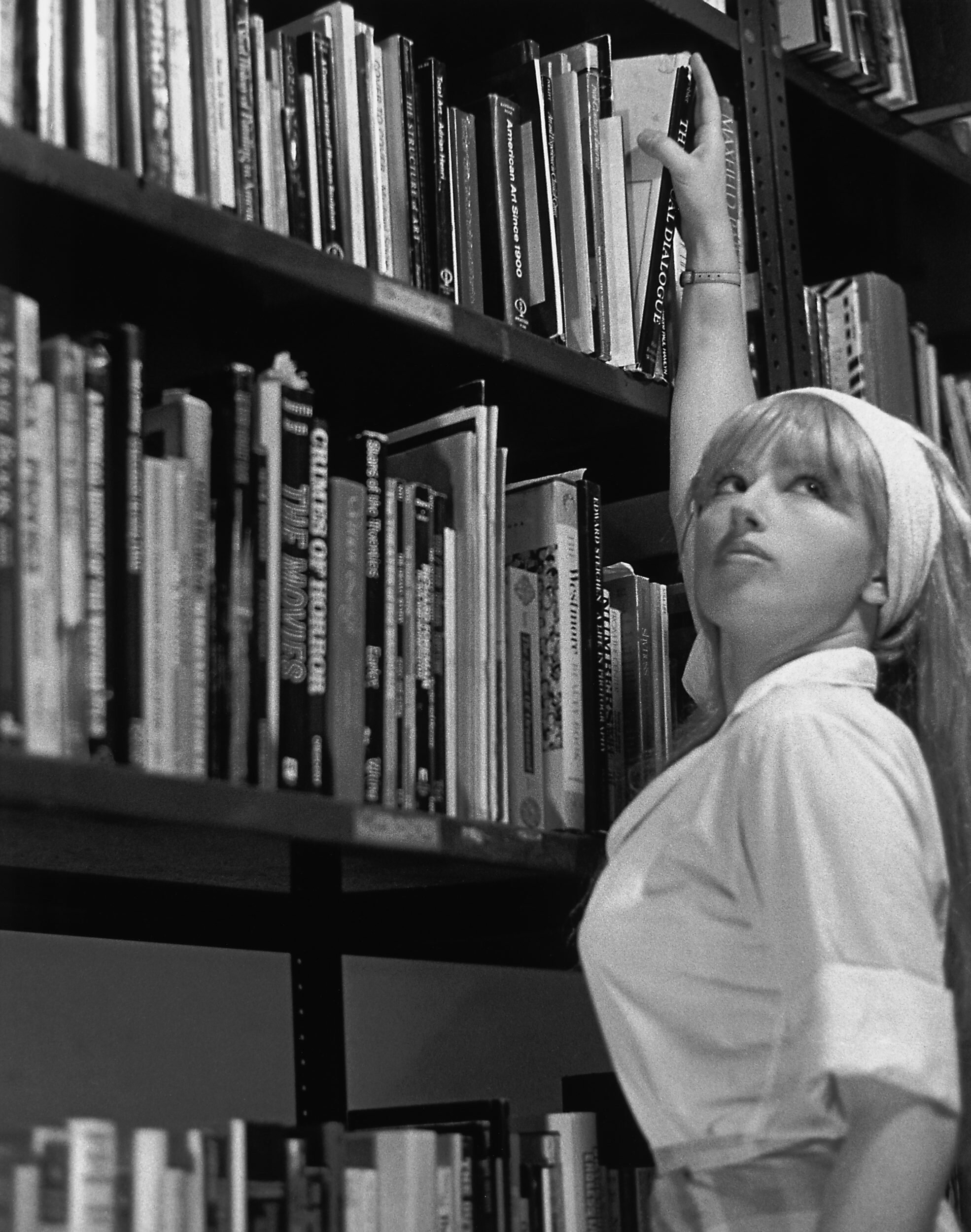 Cindy Sherman, Untitled Film Still #13, 1978. Gelatin silver print, 24 x 19.1 cm. Courtesy of the Artist and Metro Pictures, New York © 2020 Cindy Sherman