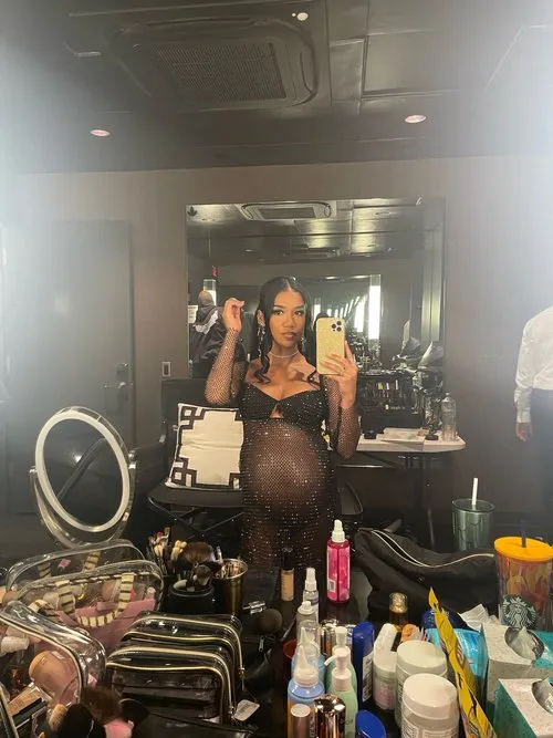 JHENÉ AIKO CURATES A VISUAL DIARY TO TAKE US BACKSTAGE BEFORE HER