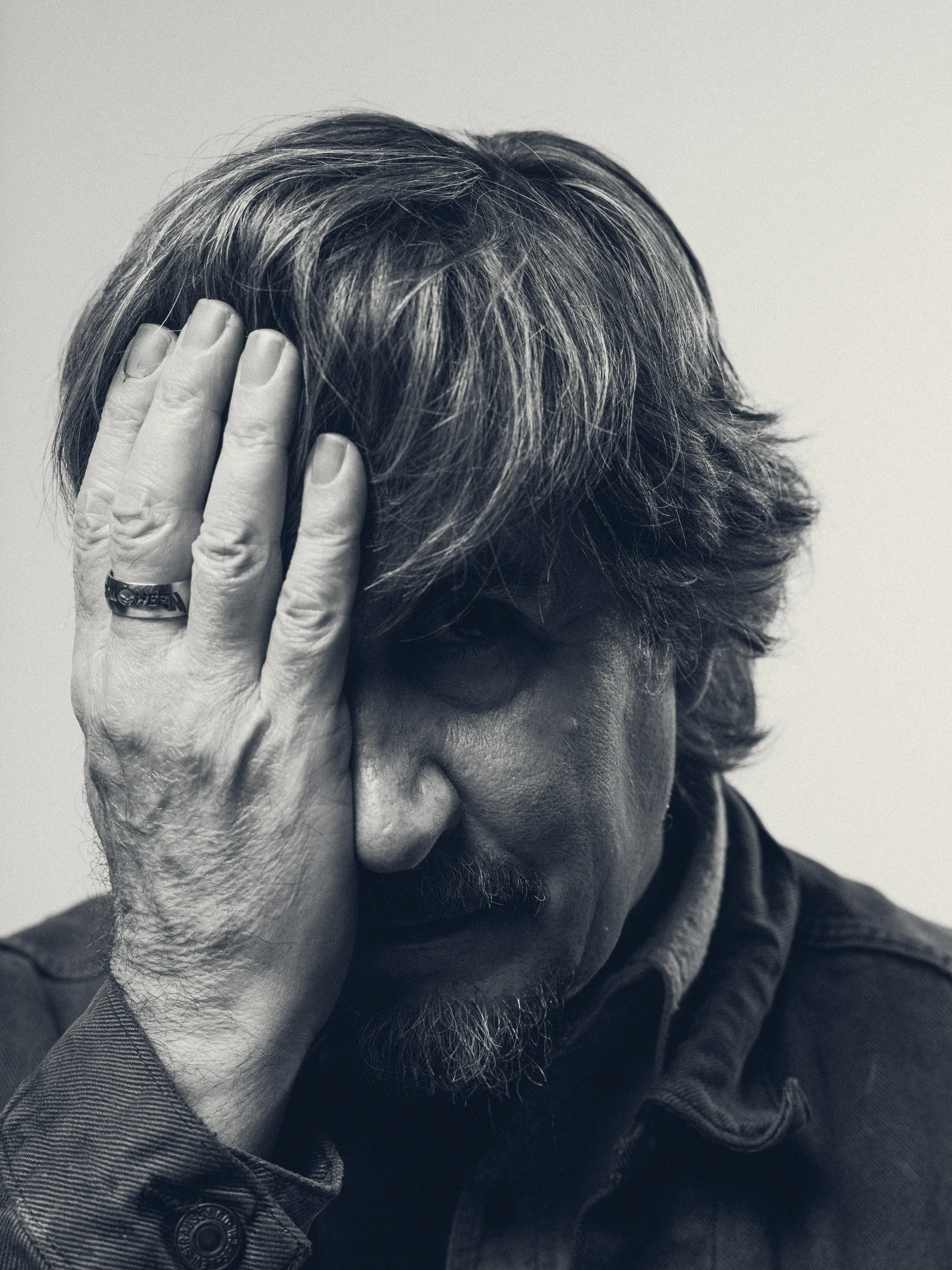John Darnielle | It's Cold Inside, But The Fire Burneth Nonetheless