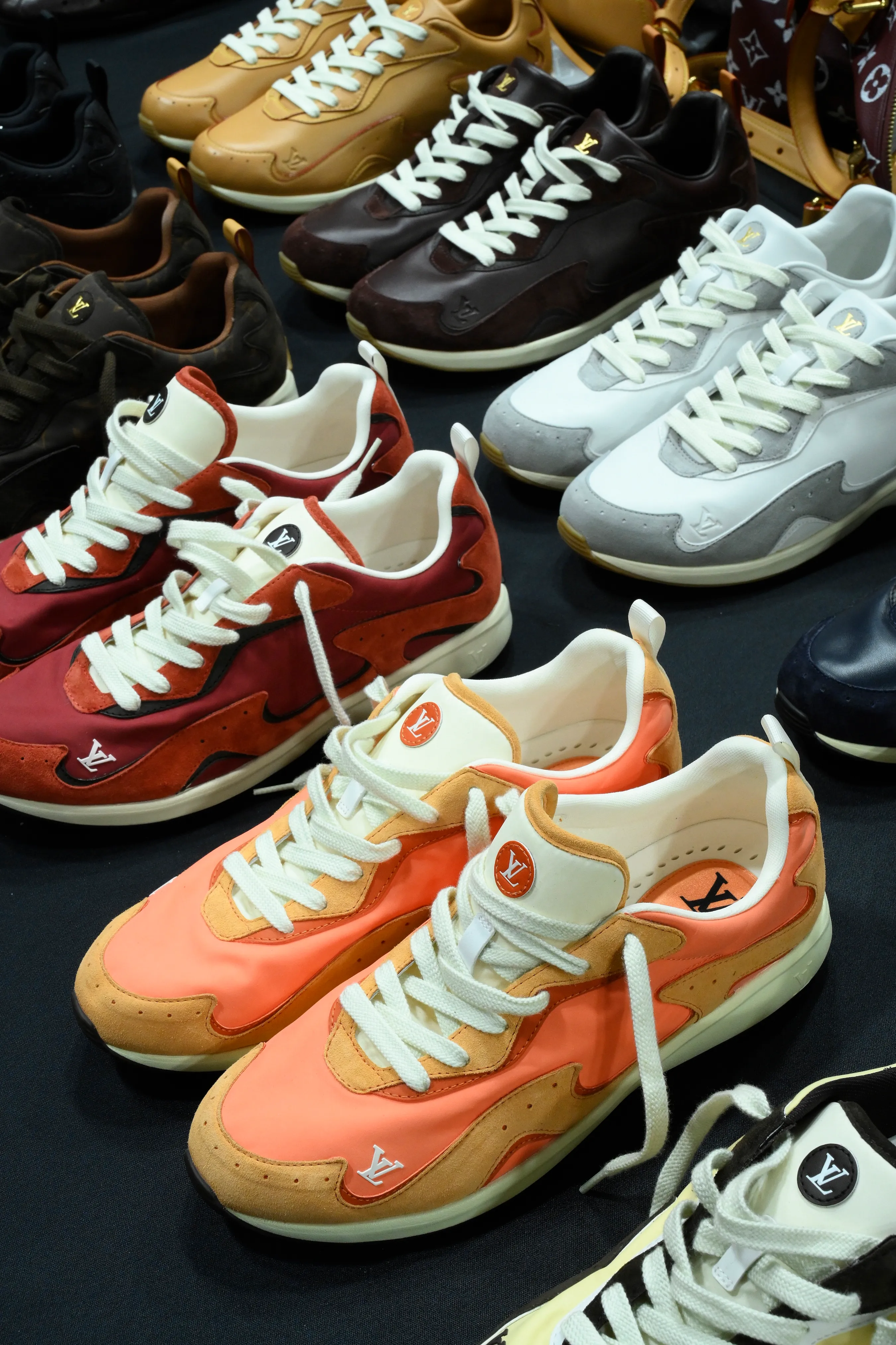 LOUIS VUITTON | LV DROP 300 SNEAKER