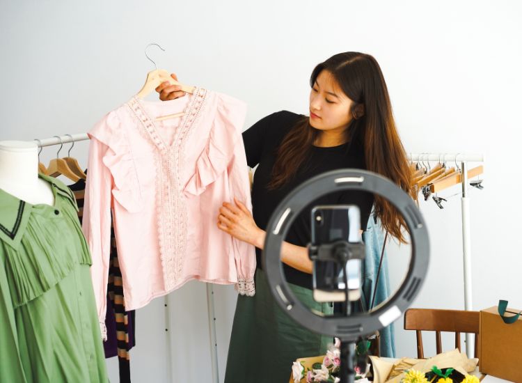 Shoppable and interactive video