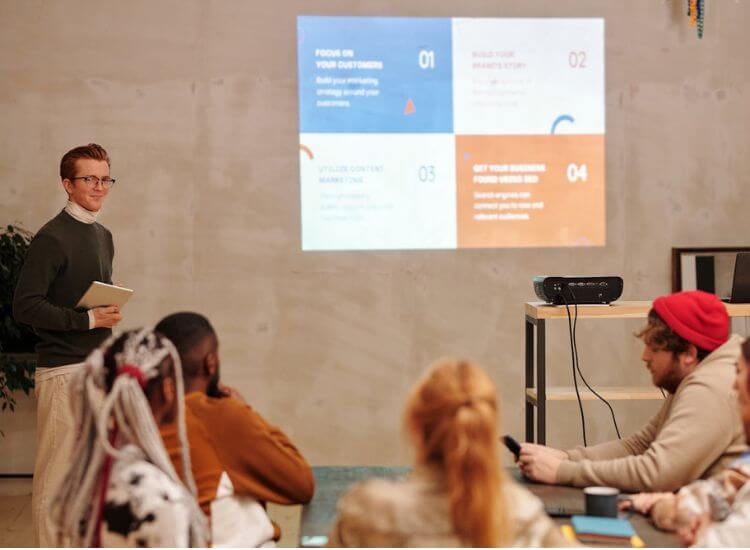 using visual aid in a presentation