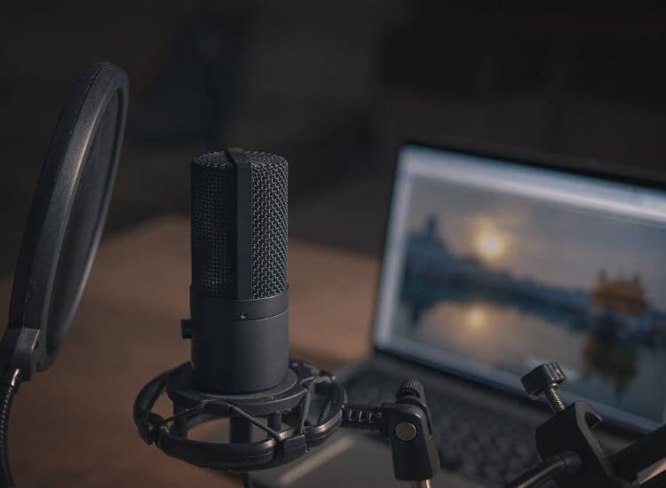 microphone for live streaming set up