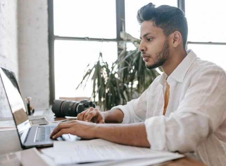 vlogger writing a vlog script