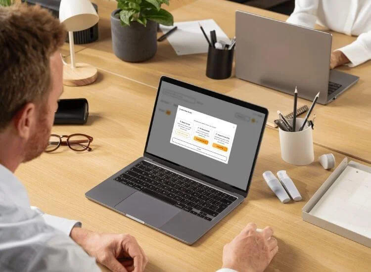 showing an online teleprompter for presentation