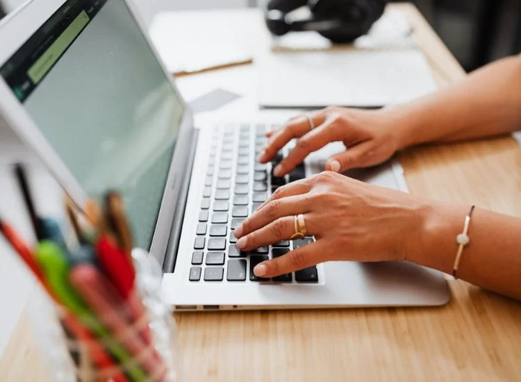 writing script for an online course