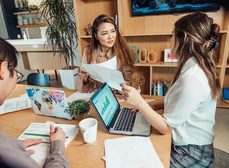 planning a professional educational vlog