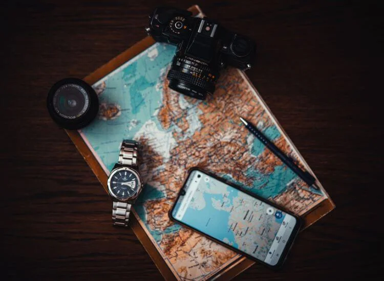 travel guides niche for Instagram content