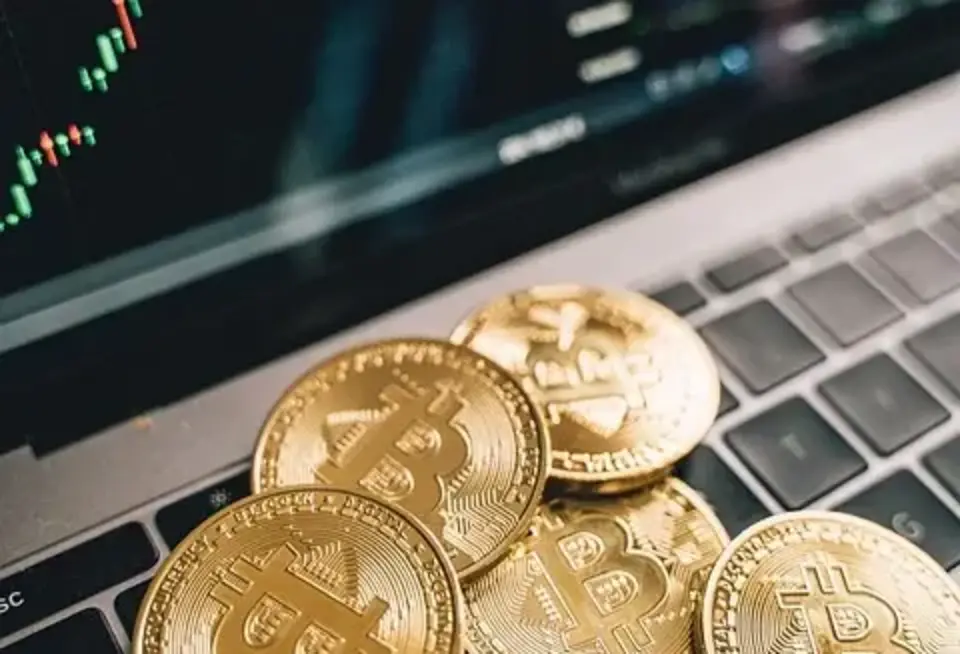 Bitcoin Plummets Over 4% Amid CPI Data Release, Triggering Broad Sell-Off in Major Cryptocurrencies