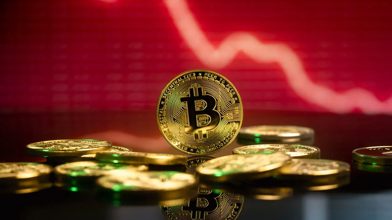 Is Bitcoin Heading for a $40K Crash? Understanding the Investor Panic