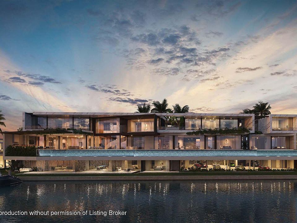 South Ocean Boulevard, Manalapan, Florida front view. 