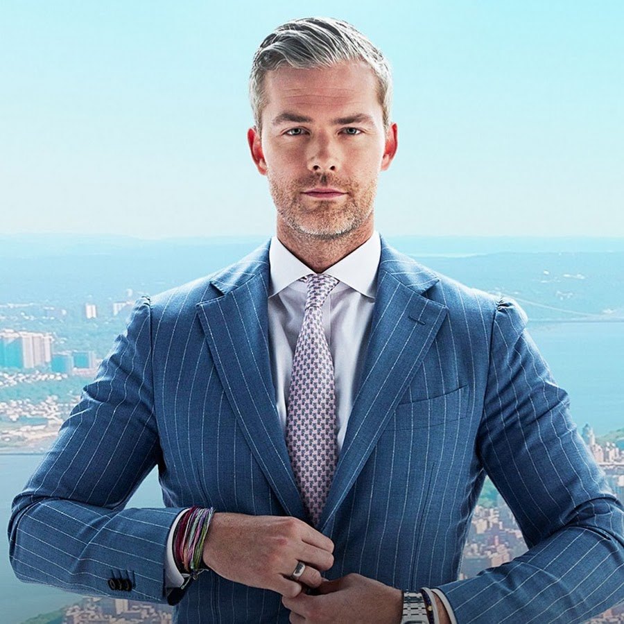 Headshot of Ryan Serhant.