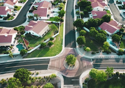 Neighborhood with traffic circle.