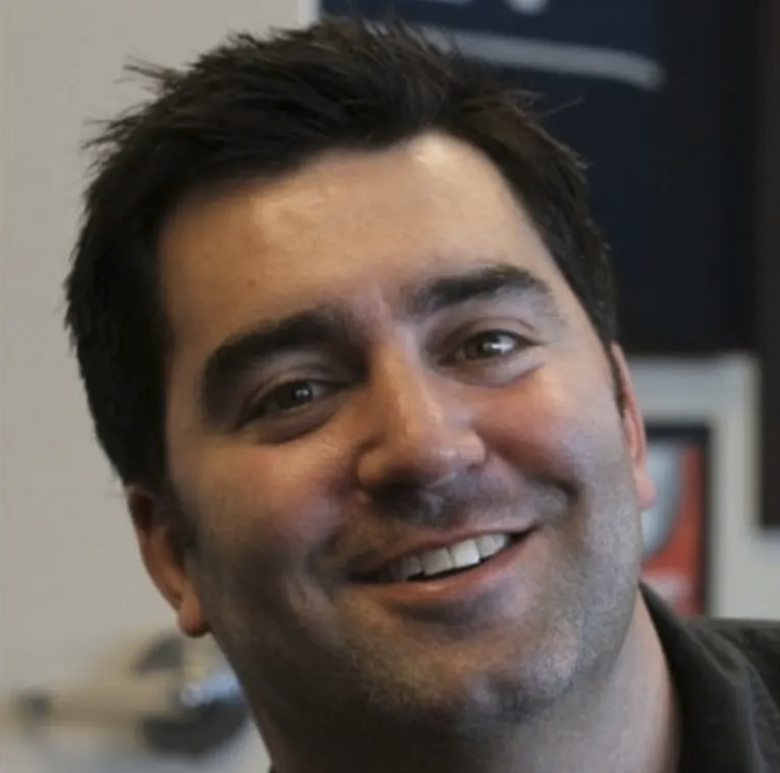 Fitted Image with Rounded Corners