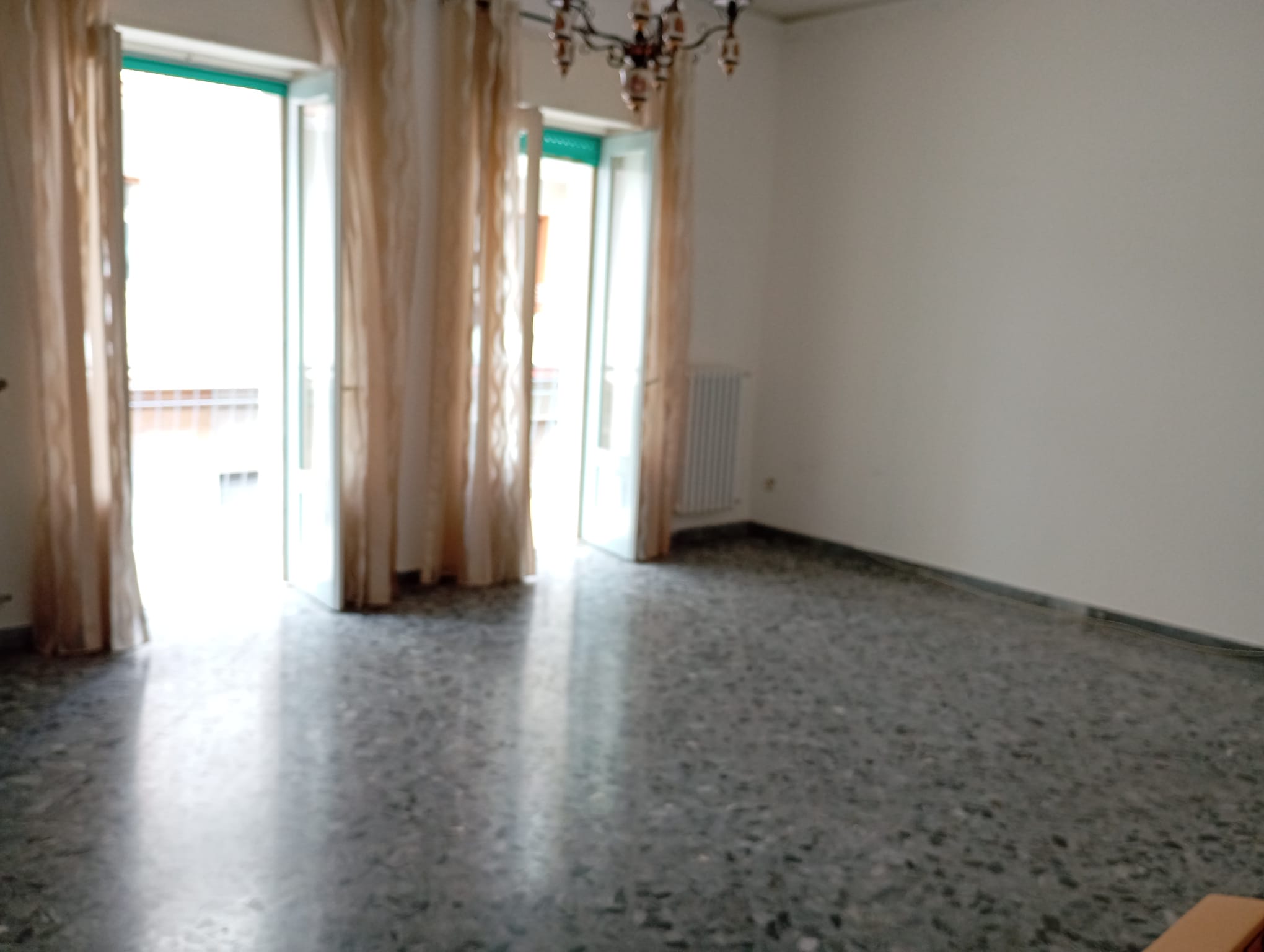 PA 14 appartamento di 3 vani con lastrico solare