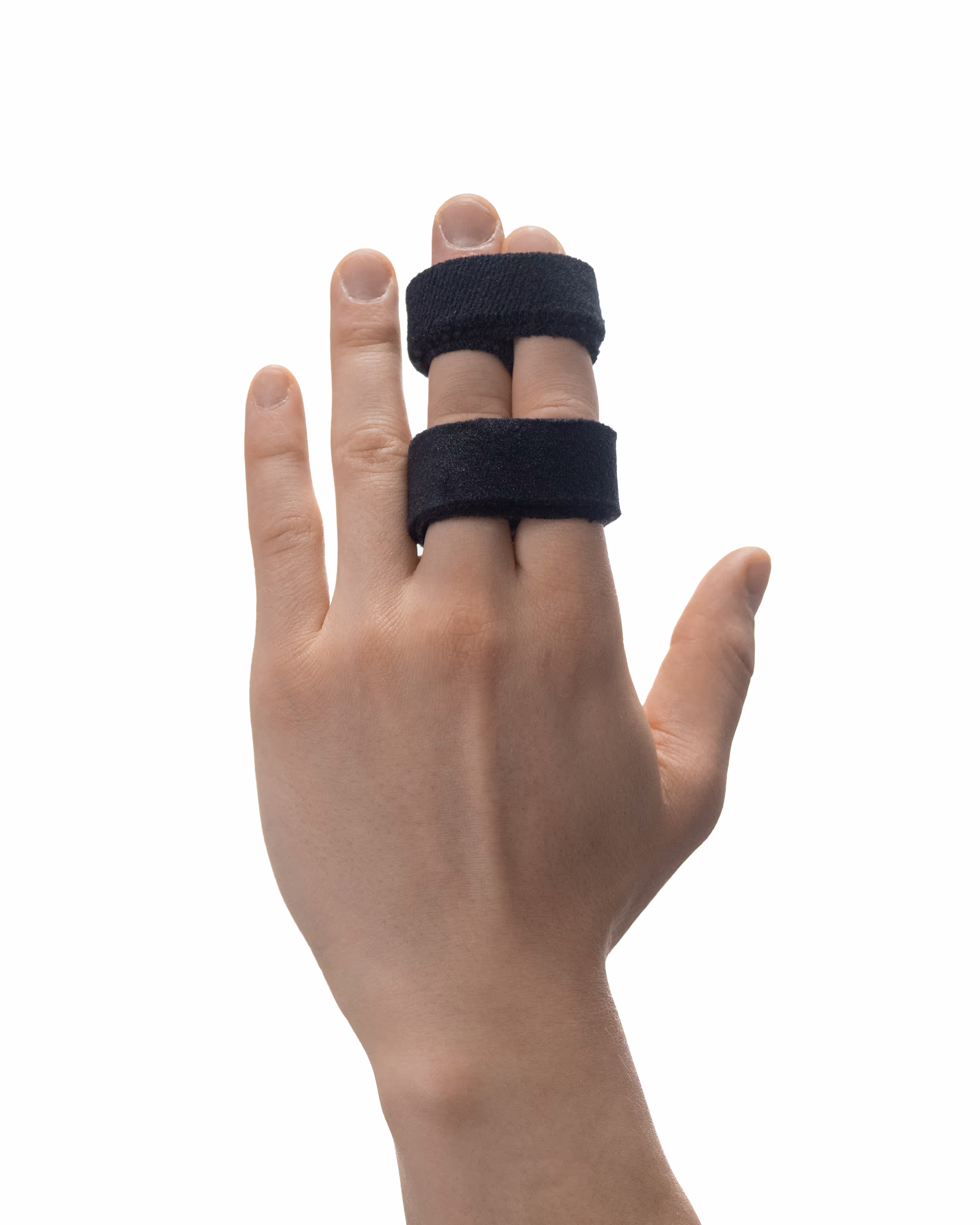 Self-cohesive finger straps for immobilization. Based on our Unitex fabric, this product offers a firm grip while being completely soft and adhesive free. Easy to open and adjust.