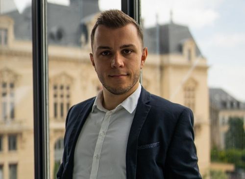 Maître Lucas Desbos portrait