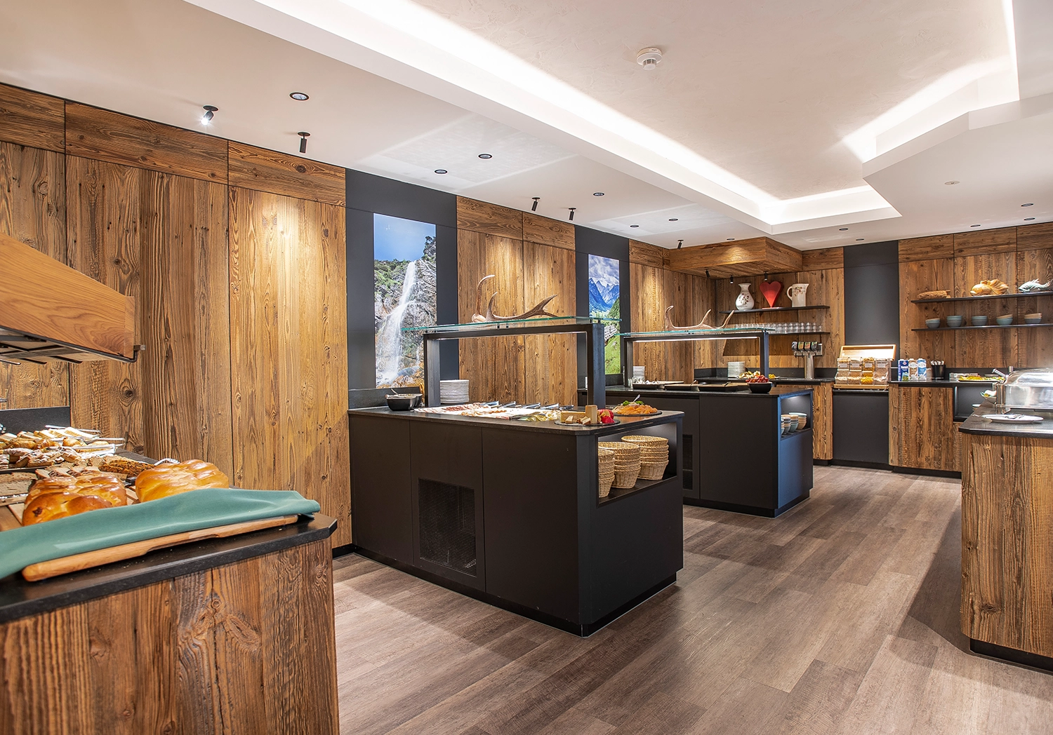 Frühstücksbuffet, Frühstückhotel, Bed and Breakfast in Pertisau am Achensee | Seehotel St. Hubertus