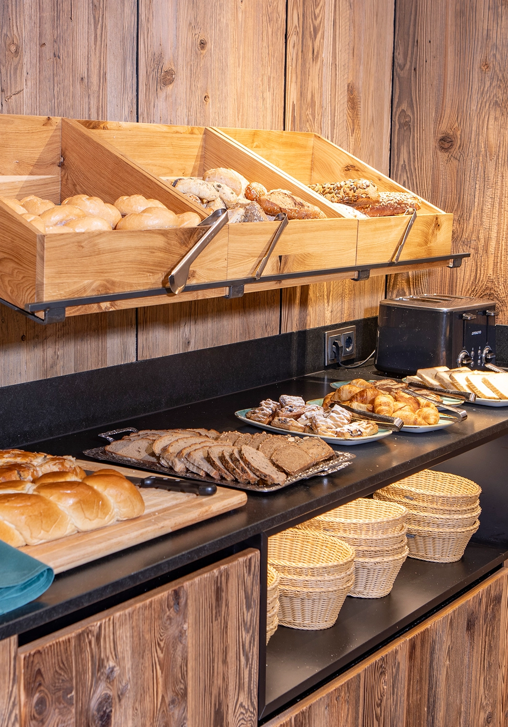 Frühstücksbuffet, Frühstückhotel, Bed and Breakfast in Pertisau am Achensee | Seehotel St. Hubertus