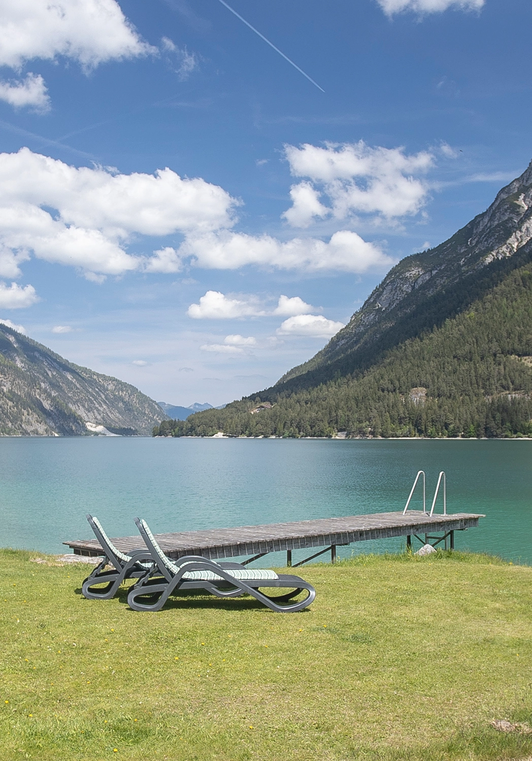 Privater kostenloser Badestrand im Seehotel St. Hubertus am Achensee in Pertisau