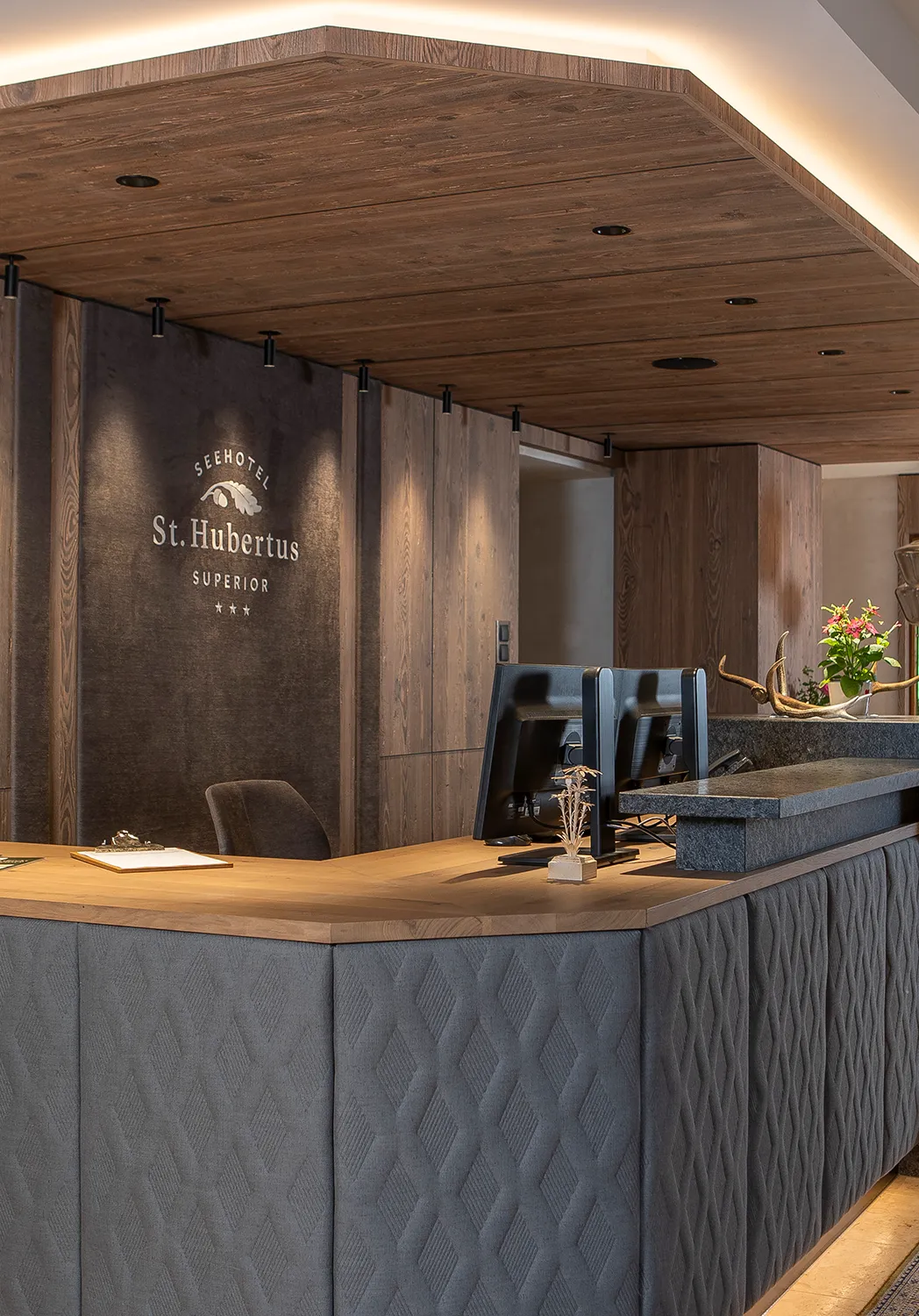 Rezeption, Empfang im Seehotel St. Hubertus am Achensee | Pertisau