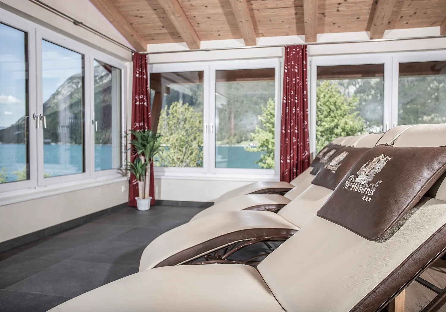 Wellnesshotel am Achensee | Wellnessbereich, Wellnessurlaub Seehotel St. Hubertus | Tirol