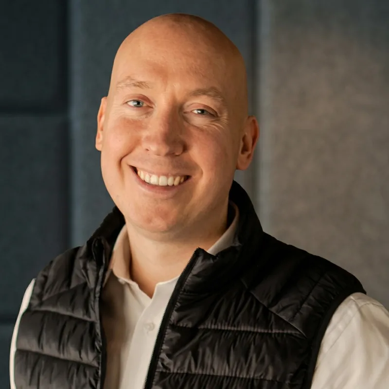 Lukas S. Zgiep – General Partner, Pointer.Capital