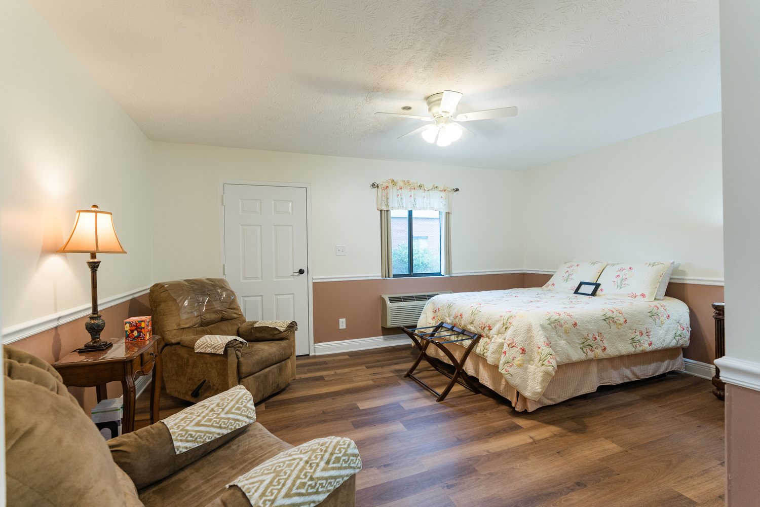 LSC Guest Room Bed and Chair