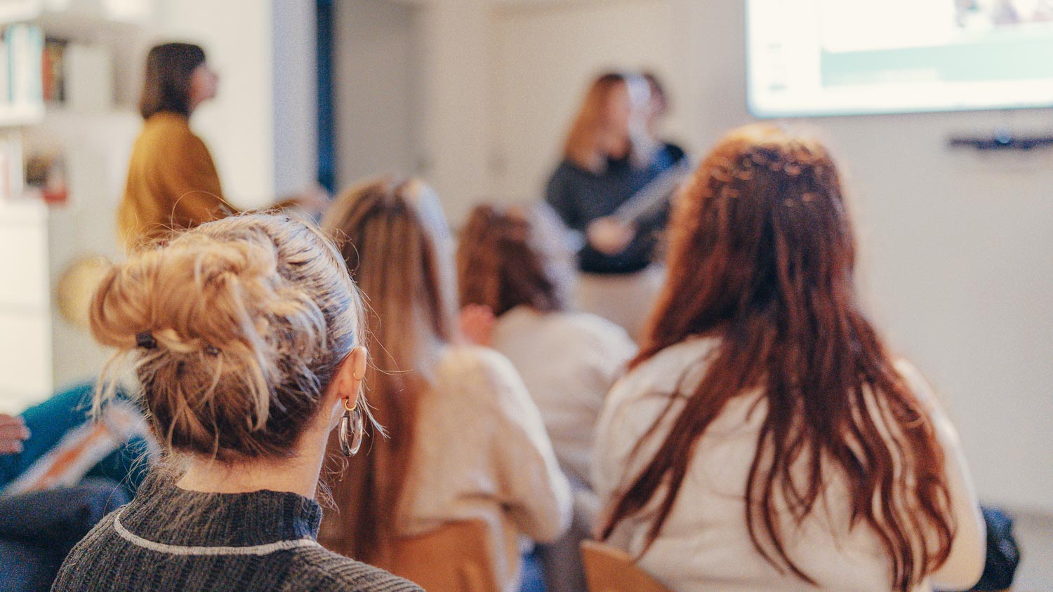 phoenix design, based on Stuttgart and shanghai stablished partnership with universities to research heat problems for community.