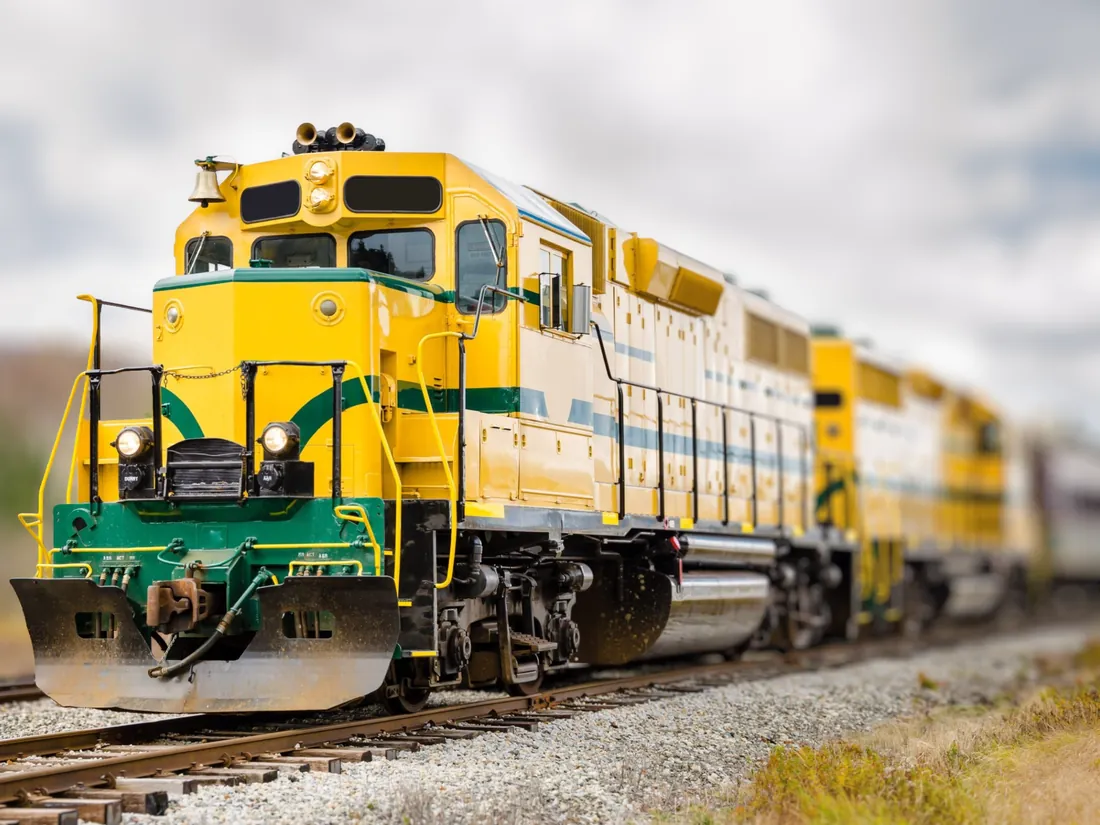 Diesel locomotive on a railway – GAC controls for rail transportation