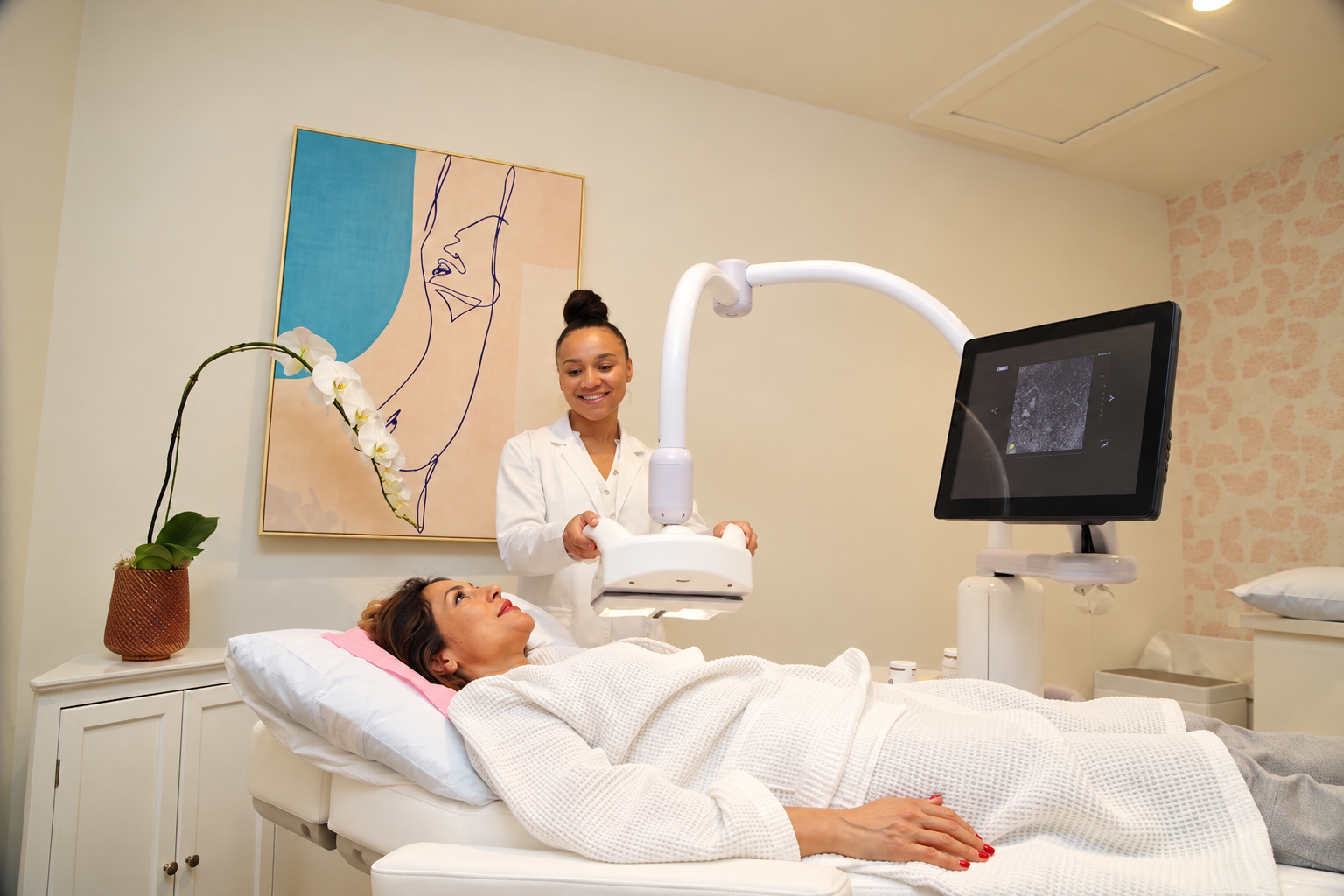 Radiation-free FDA-cleared 3D ABUS breast health screening at Eve Wellness.