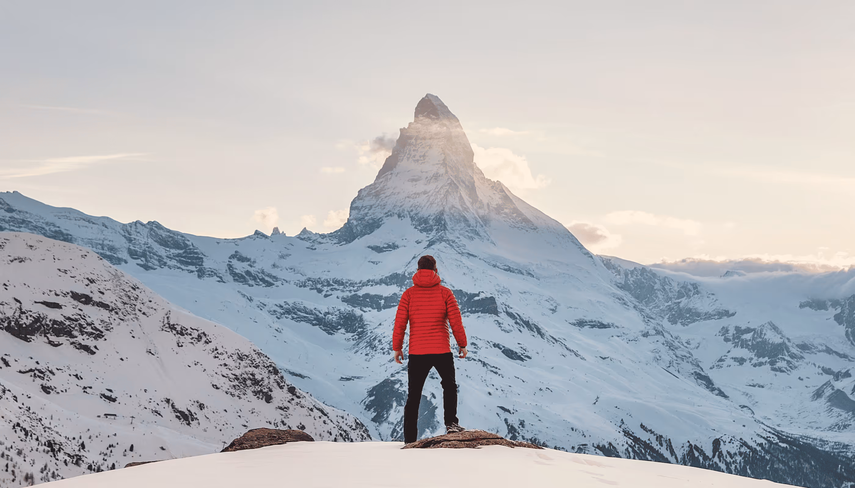 경제적 자유는 “높은 수익률”을 노리는 도박이 아니라, 더 큰 시드, 더 빠른 속도, 더 짧은 시간에서 완성된다.