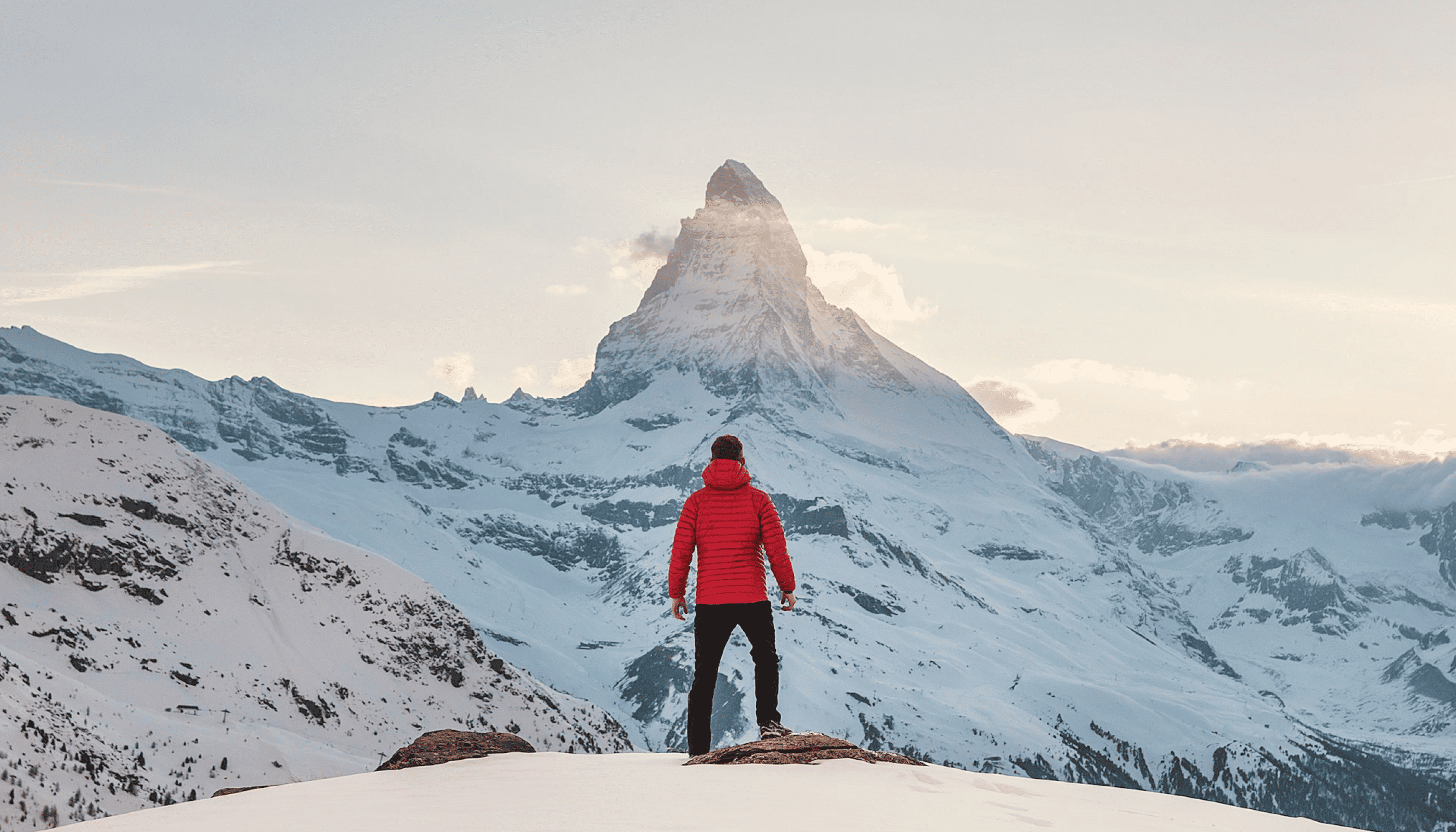 경제적 자유는 “높은 수익률”을 노리는 도박이 아니라, 더 큰 시드, 더 빠른 속도, 더 짧은 시간에서 완성된다.