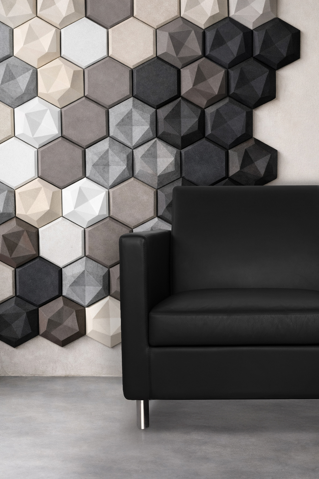 Die suonoTILES3D-Wandschallabsorber sind zur Gestaltung einzelner Wände oder ganzer Raumabschnitte geeignet. Das thermisch gepresste 9 mm suonoBOARD® besticht durch eine tolle Verarbeitung und eine design-affine 3D-Optik. Als echte Up-Cycling-Produkte zeichnen sich durch ihr modernes und funktionelles Design sowie ihre Langlebigkeit aus. Hergestellt aus unserem hochwertigen suonoBOARD®, mit exzellenten Schallabsorbtionswerten und einem Recyclinganteil von 50 % – 75 %, bestechen unsere Produkte mit organischem Charakter durch die homogene Oberflächenstruktur und Farbgebung. Hergestellt aus 100 % PET-Fasern mit filzartiger Haptik.