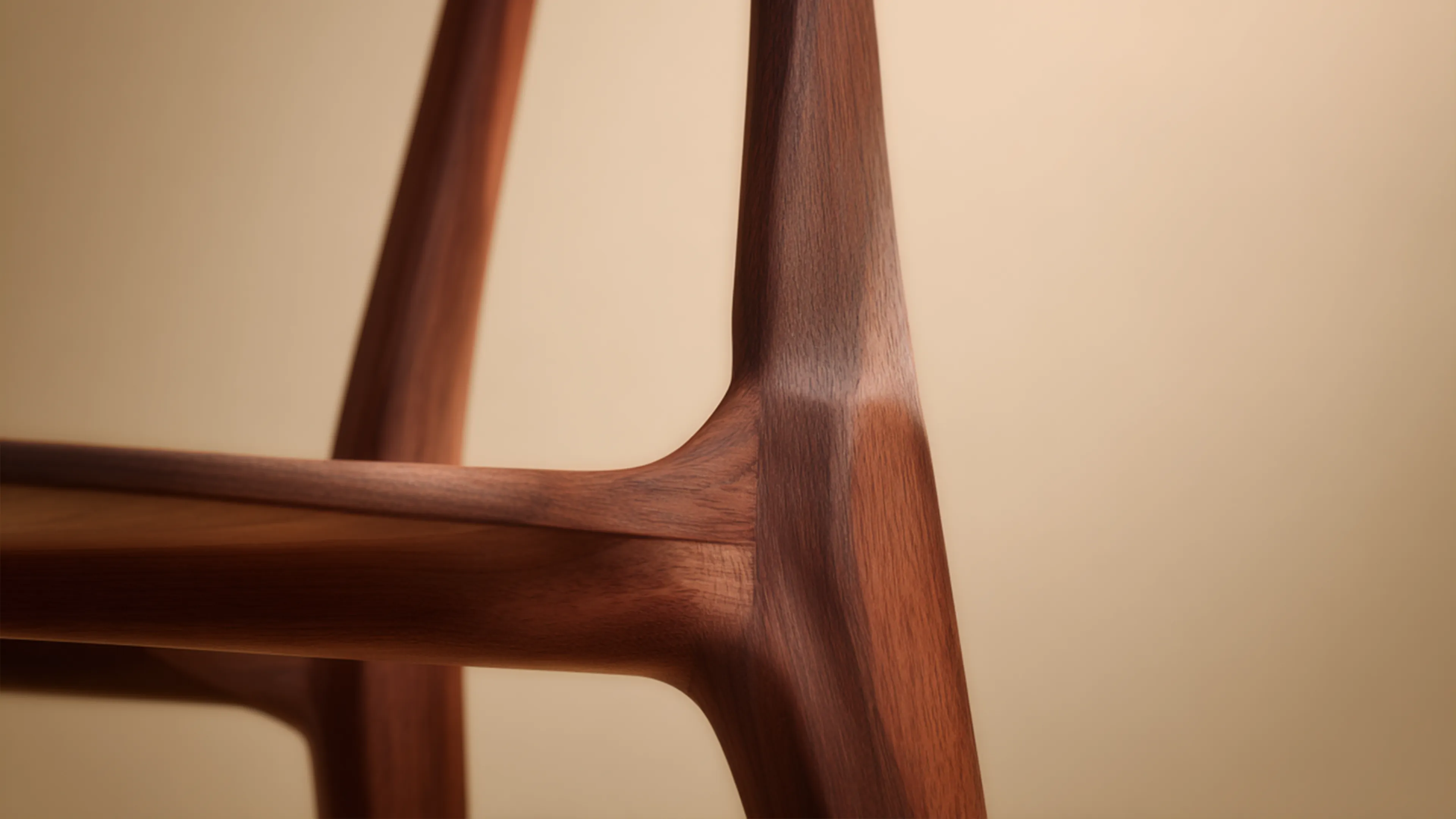 Gros plan artistique d'une chaise en bois A.M. Lescaut